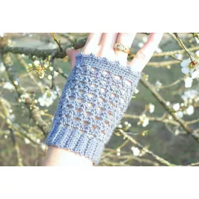 Fingerless mittens for spring - crochet mittens