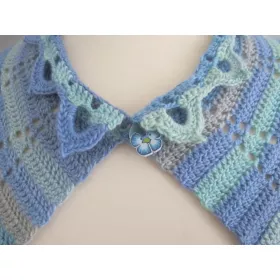 Capelette - crocheted capelet