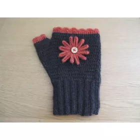 Naadam - crocheted fingerless mittens