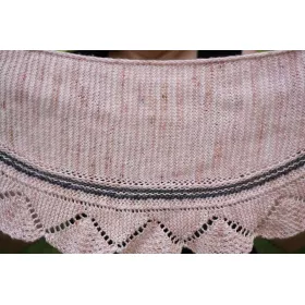 La vie en rose - knitted shawlette