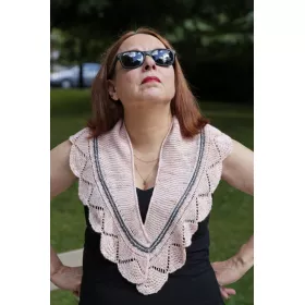 La vie en rose - knitted shawlette