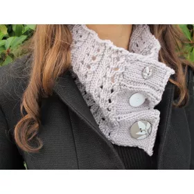 Coline - knitted cowl